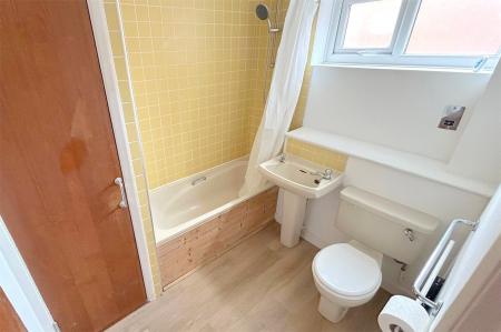 Bathroom/Wc