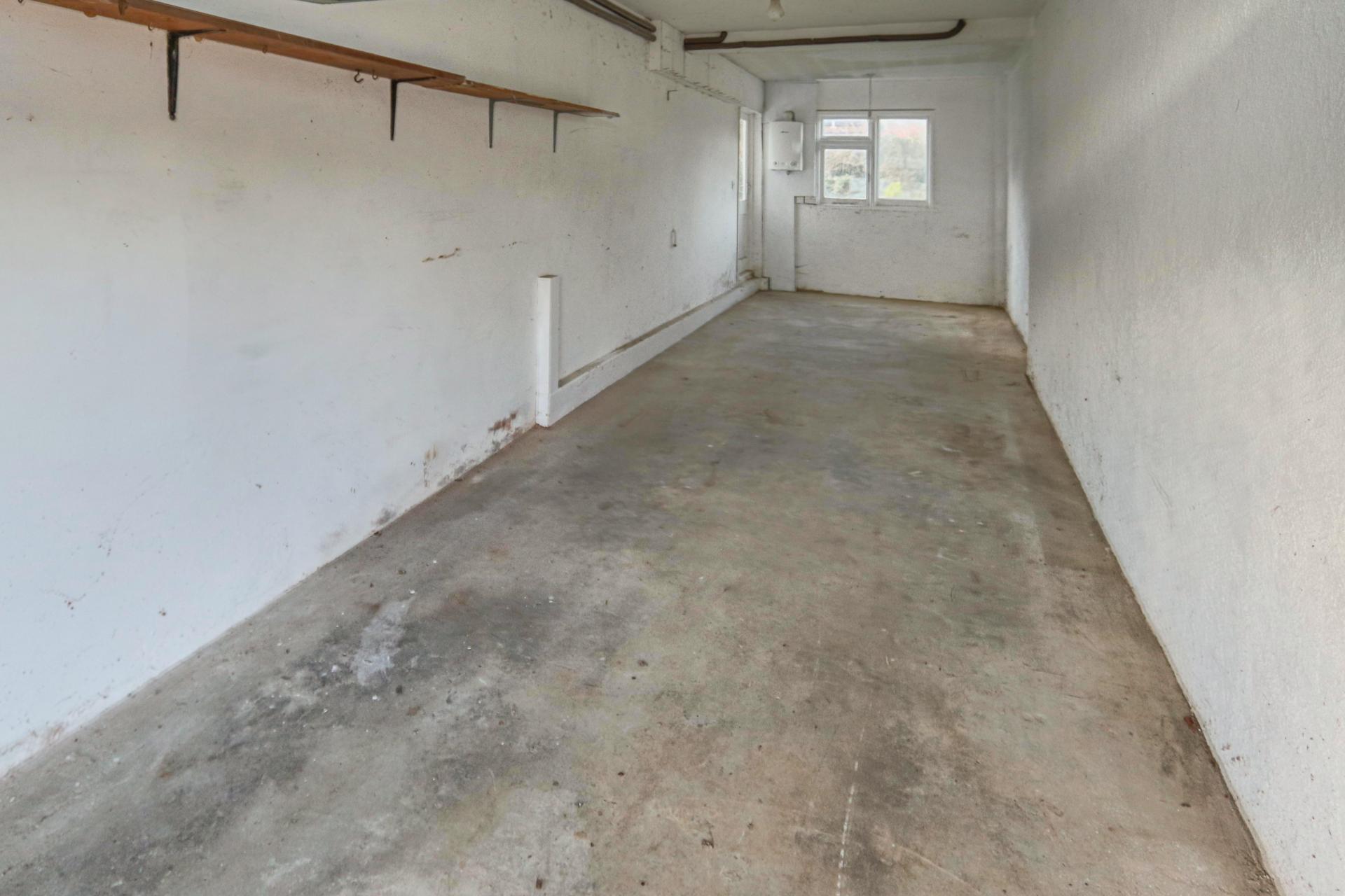 4 bedroom End of Terrace House for sale in South Croydon