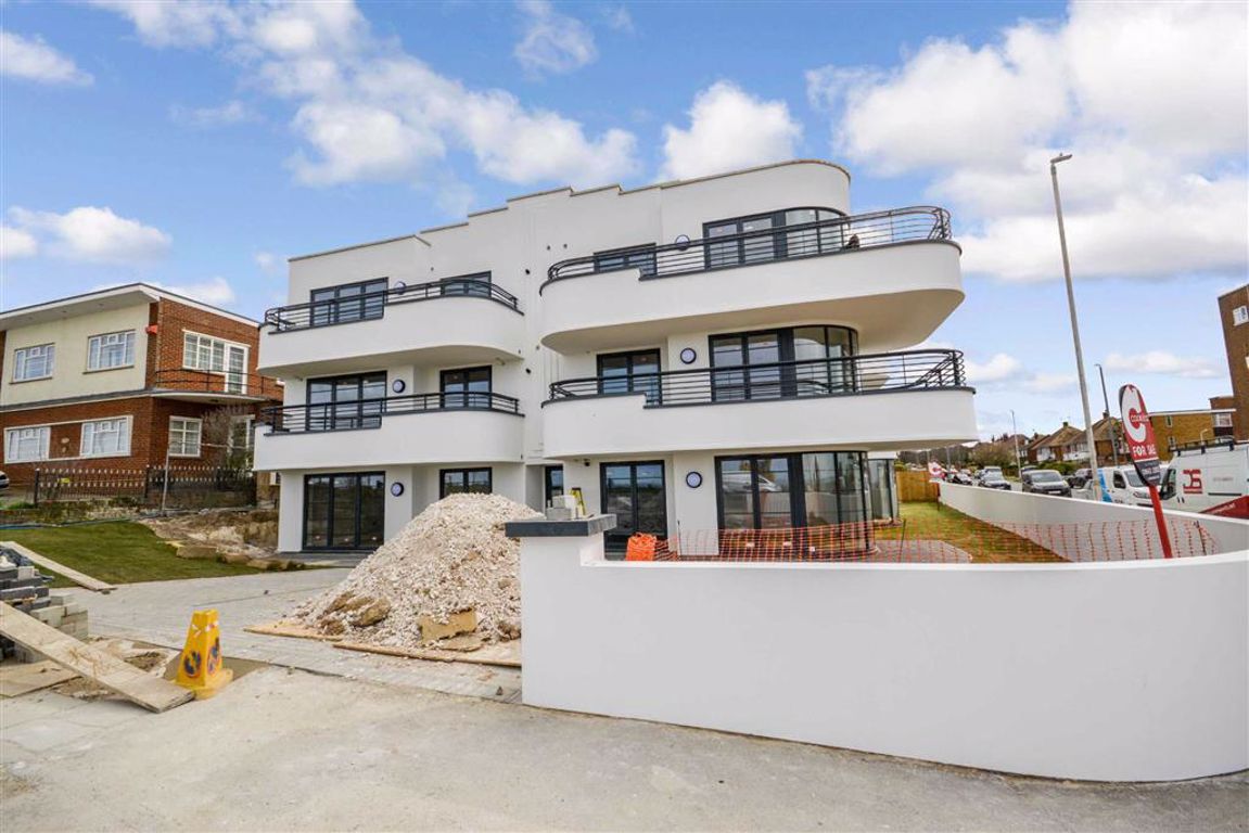 2 bedroom Flat for sale in Margate