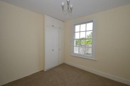 04clewerfields-bed2.JPG
