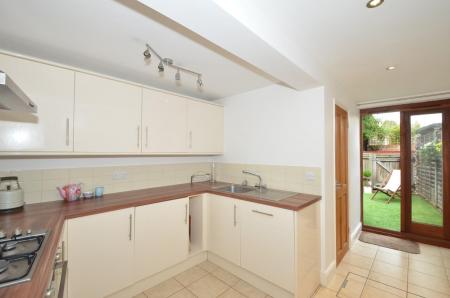 27helenard-kit2.JPG