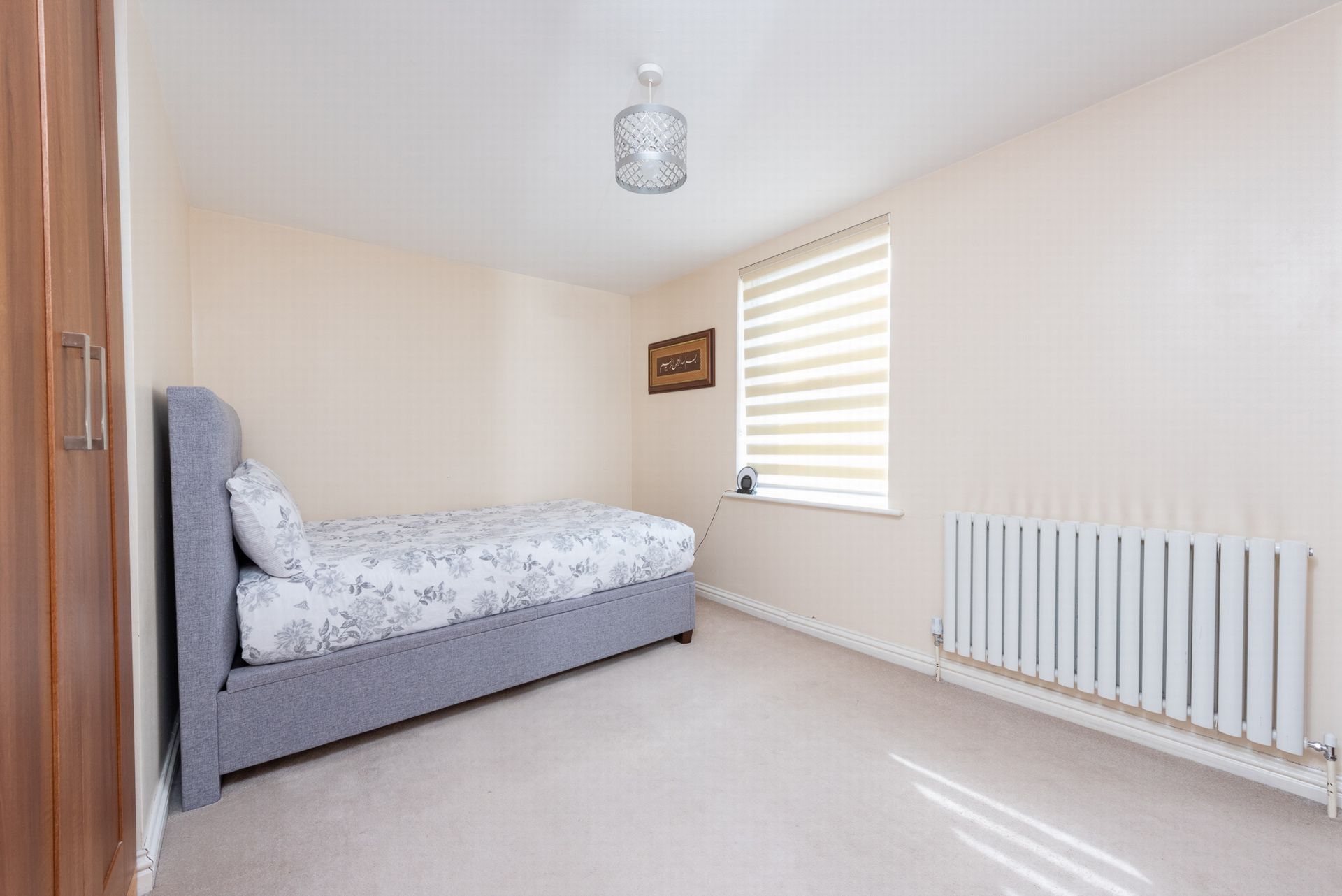 3 bedroom SemiDetached House for rent in Farnborough