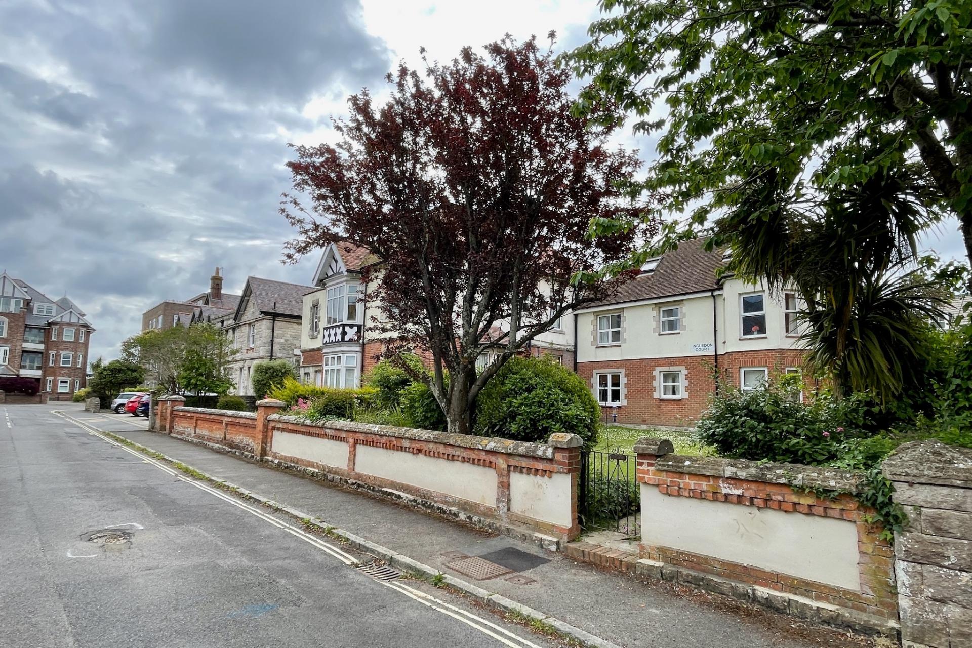 1 bedroom Flat for sale in Swanage