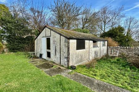 Rear Garden Outbuilding