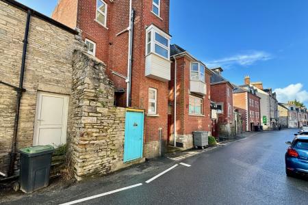 Maisonette Rear entrance