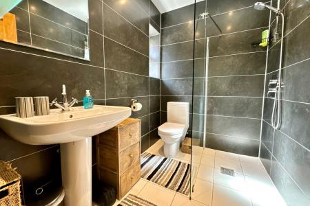 En-Suite Shower Room