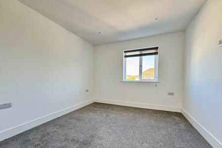 Bedroom 2 (Flat 3)