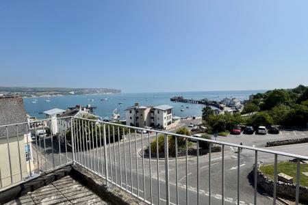 Balcony & Sea View