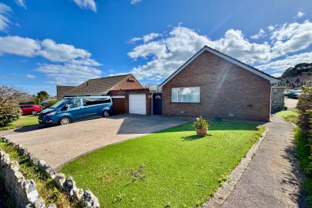 Side Garden, Second Garage & Parking