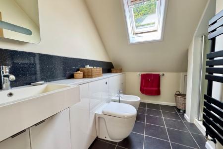 En-Suite Shower