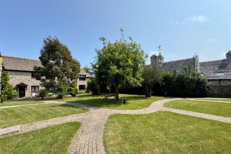 Communal Grounds
