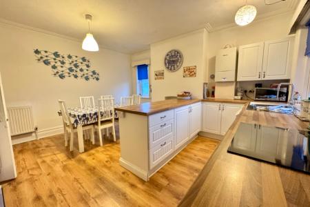 Kitchen/Dining Room
