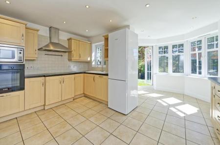 KITCHEN 1.jpeg