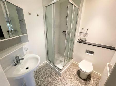 SHOWER ROOM.jpg