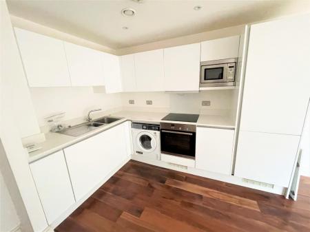 KITCHEN 1.jpg