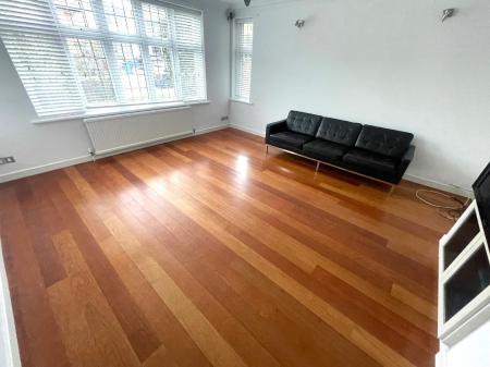 RECEPTION ROOM 2.jpg