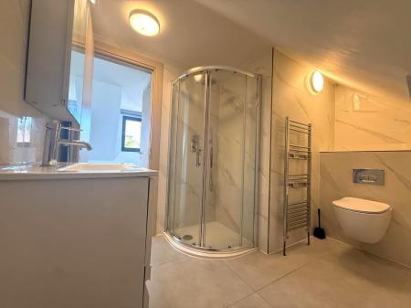 NEW SHOWER ROOM.jpg