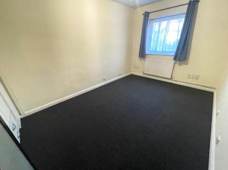 BEDROOM 1.jpg