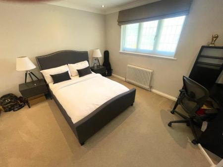 BED 2.jpg
