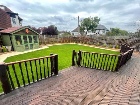 GARDEN 1.jpg
