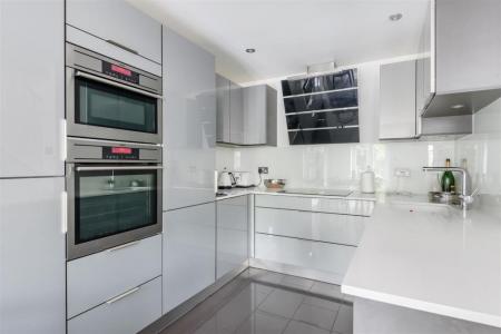 kitchen 3.jpeg