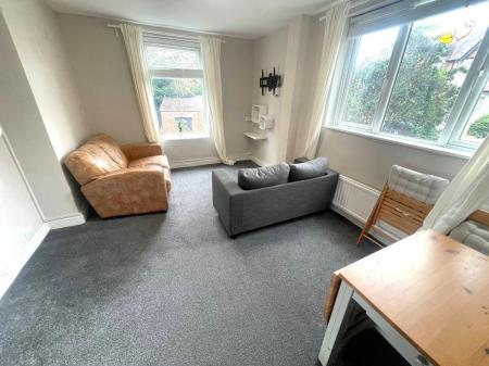 LIVING ROOM.jpg