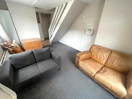 LIVING ROOM 1.jpg
