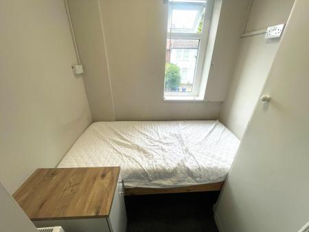BED 2.jpg