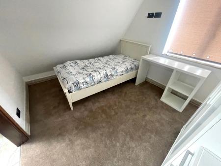 BEDROOM.jpg
