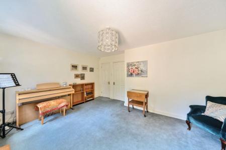 17295_4a5e48fb-faa5-4291-9e6d-7c6f3ec489dd_IMG_07_