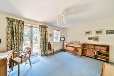 17295_4a5e48fb-faa5-4291-9e6d-7c6f3ec489dd_IMG_04_