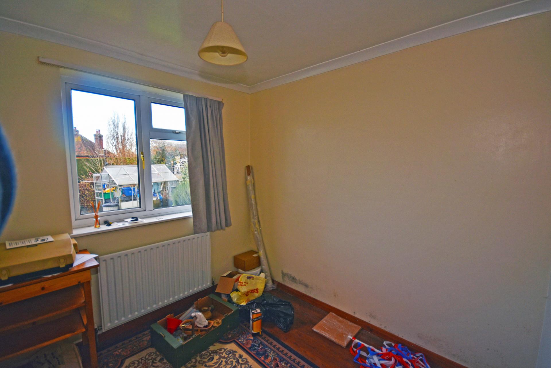 2 bedroom Detached Bungalow for sale in Tenterden