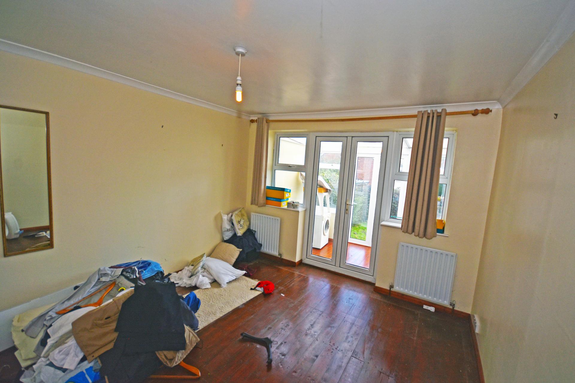 2 bedroom Detached Bungalow for sale in Tenterden