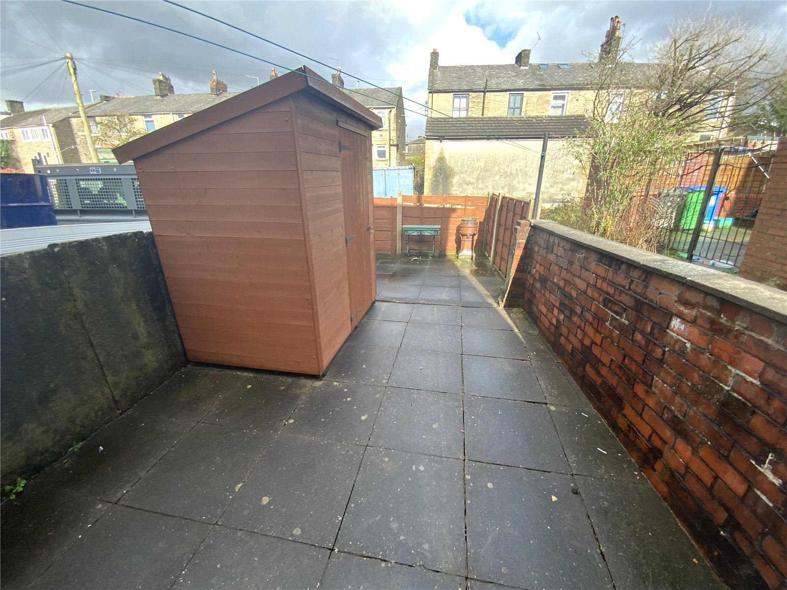 2 bedroom End of Terrace House for sale in Rochdale