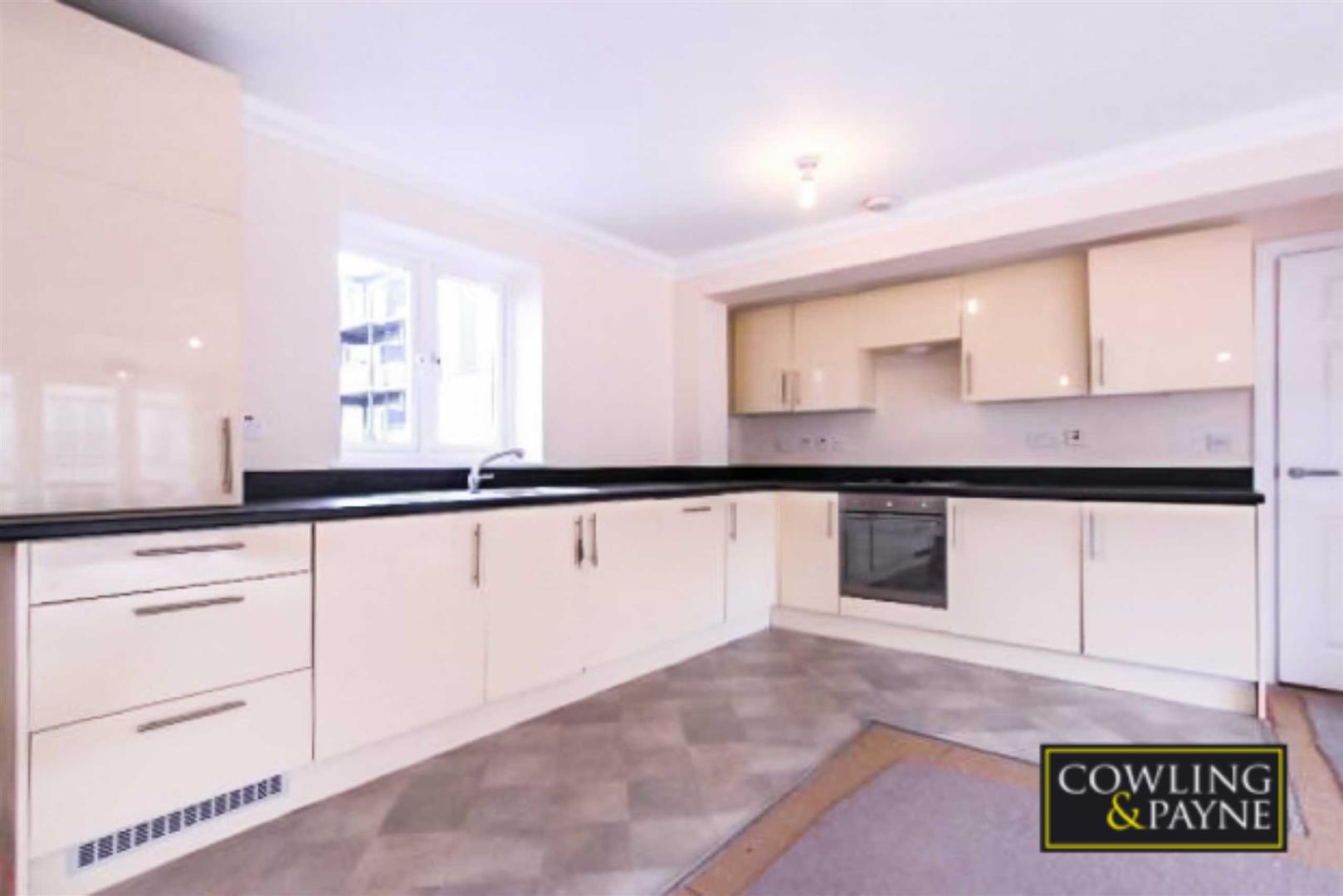 3 bedroom Apartment for rent in Wickford