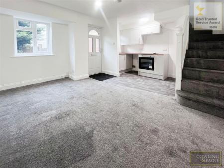 Living Room / Kitchen