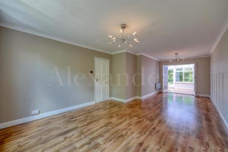 Sitting/Dining Room