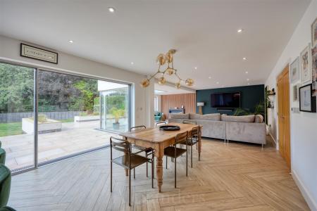 Open-Plan Kitchen/Living Room