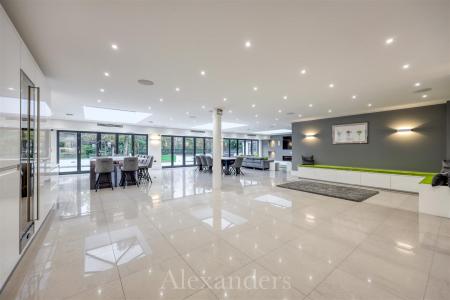 Open plan kitchen living