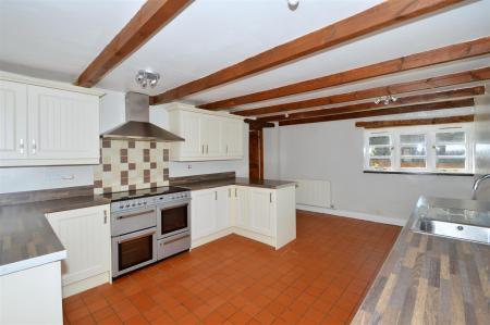 Kitchen / Breakfast Room