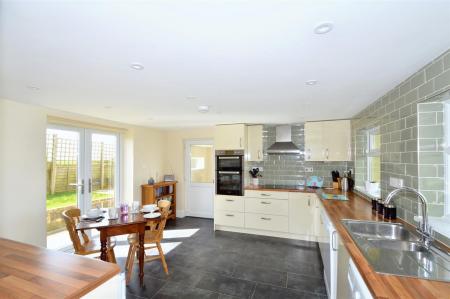 Kitchen Breakfast Room