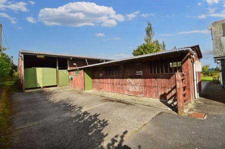 Stables / Buildings