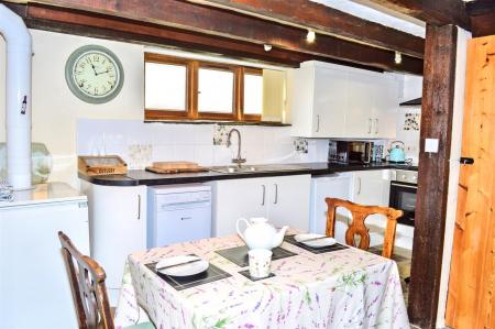 The Cottage Kitchen Dining Area