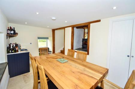 Kitchen / Breakfast Room