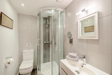 Mollys Shower Room