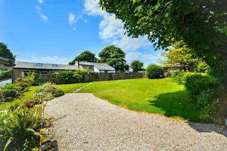 Lawn to Cottages