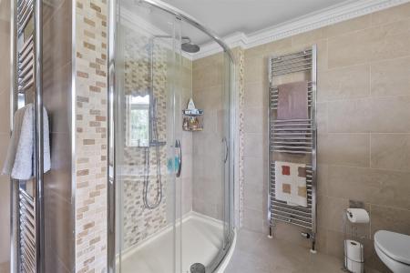 Master Bedroom ensuite