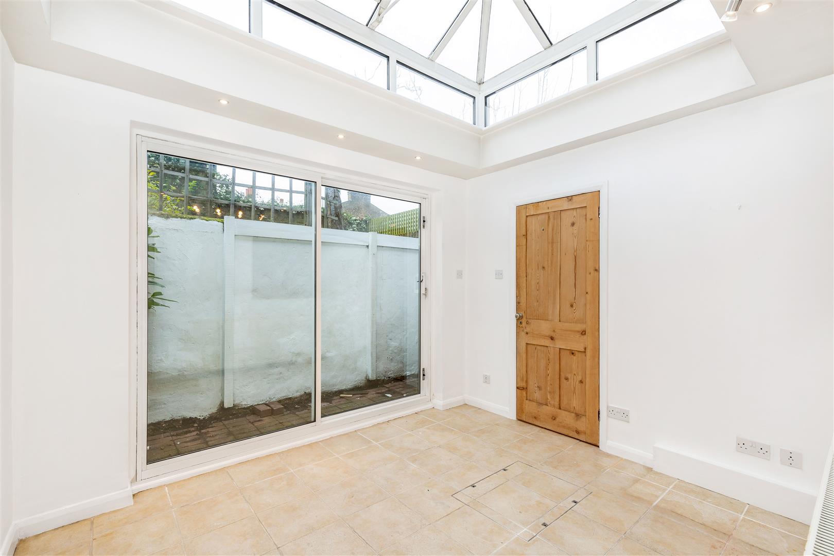 4 bedroom Terraced House for sale in Wimbledon