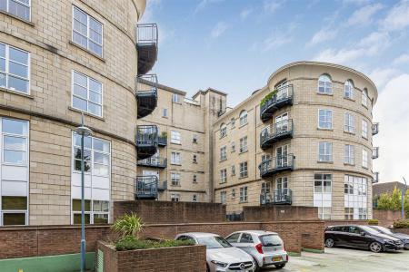 ASR-107_Wimbledon_Central__21_33_Worple_Road_SW19_