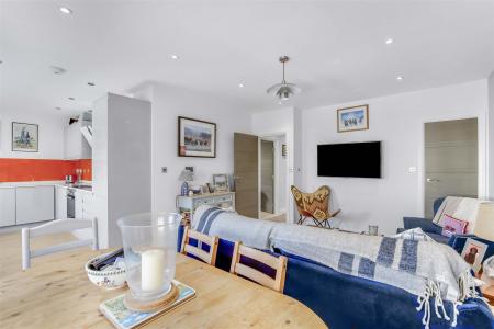 _Cinnamon_Apart__Hamilton_Rd__Wimbledon_SW19-12.jp